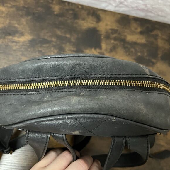 GUESS Women’s Small Black Faux Leather Backpack Designer Fashion Bag - Picture 5 of 9